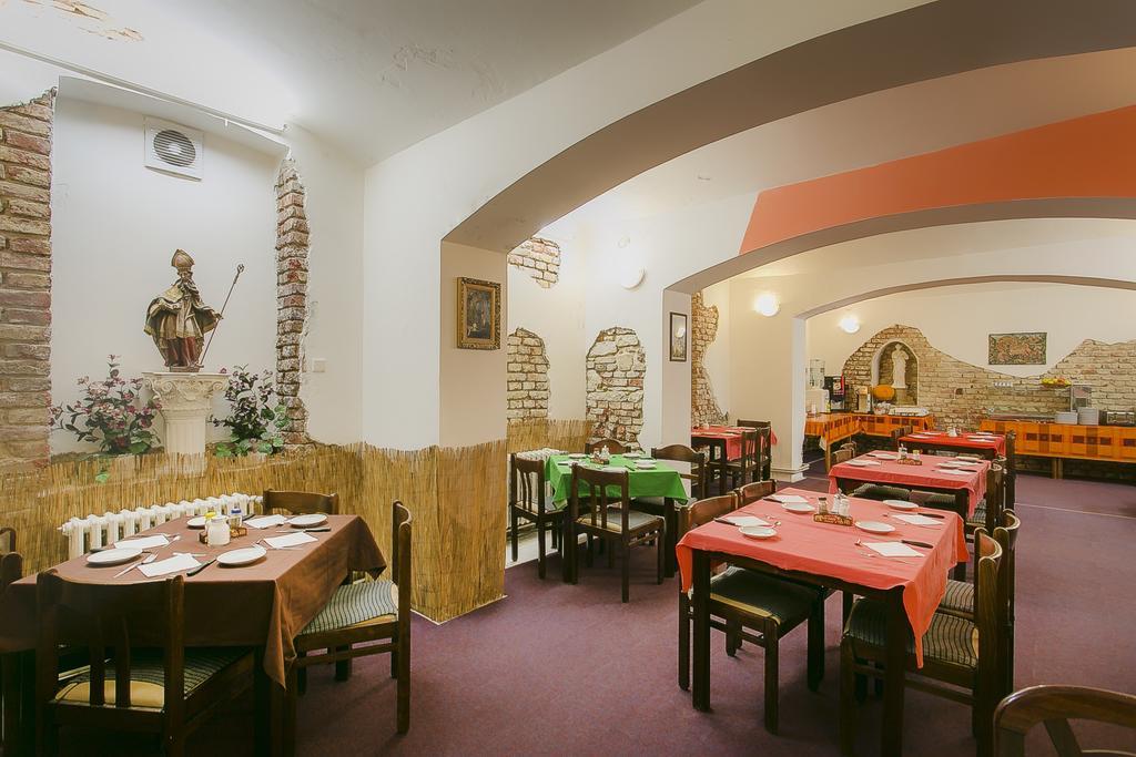 Hotel U Sladku Prague Exterior photo
